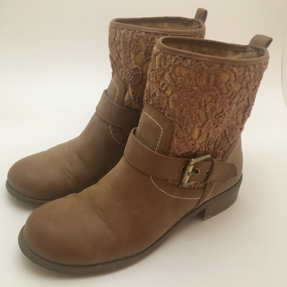 Guess Lace Booties size 7.5